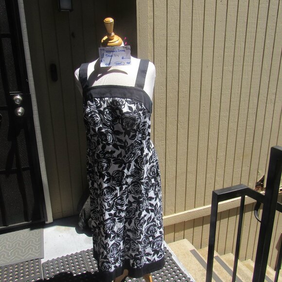 #315 WOMEN' 97% COTTON ROSE PRINT SUMMER DRESS BY R&K  (SIZE 18W) - Picture 1 of 3